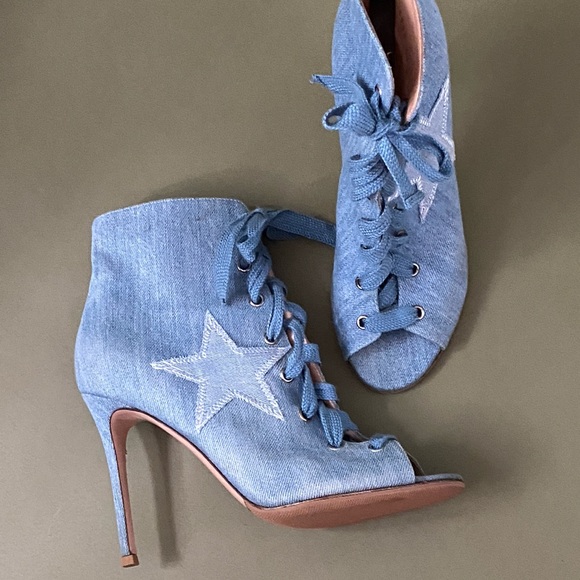 Gianvito Rossi denim lace up open toe booty. Size 39 - Picture 4 of 10